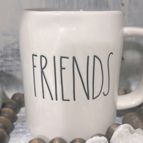 Rae Dunn FRIENDS GIVING 2pc mug set - Picture 2 of 3